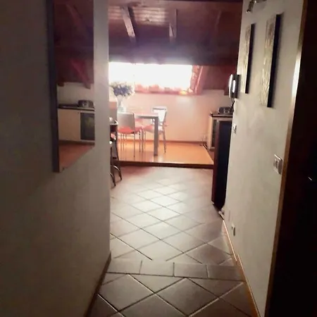 La Mansarda Di Milly * Castelletto Di Brenzone